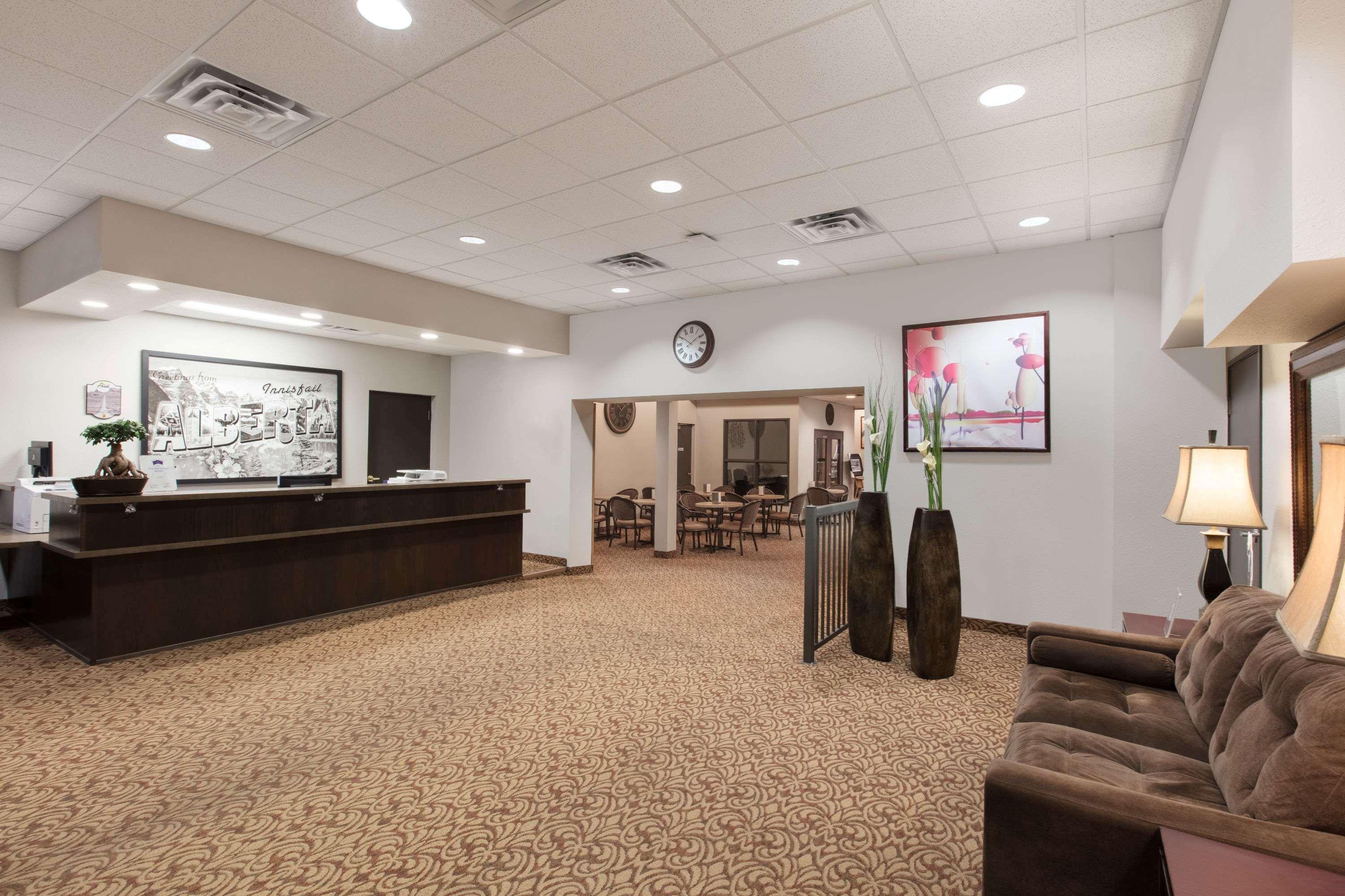 Super 8 By Wyndham Innisfail Dış mekan fotoğraf